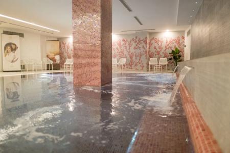 Seaview - Adults Only 16 Plus - 27