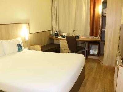 Ibis Al Barsha - 8
