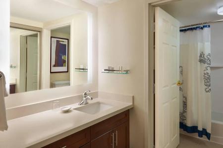 Residence Inn by Marriott Airport - 14