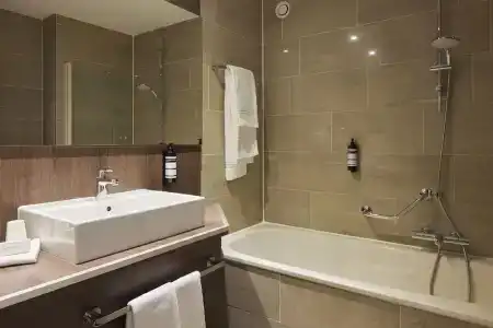 Auberge Du Bonheur - 17