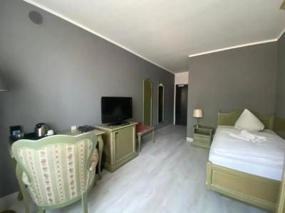 SL'otel im Parforcehaus - 11