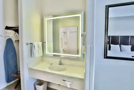 Baymont by Wyndham Tucson Airport - 7