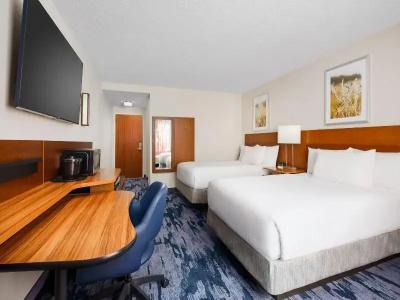 Fairfield Inn & Suites - 22