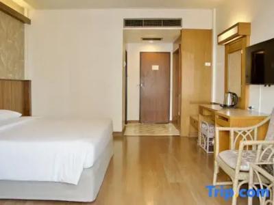 Golden Beach Pattaya - 40