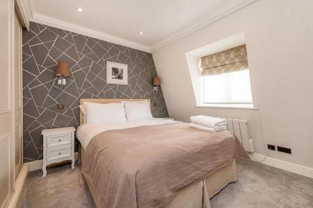 Queensgate Court - 213