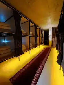 Karvi Hostel & Suites - 38