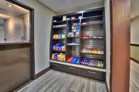 Staybridge Suites South, an IHG - 15