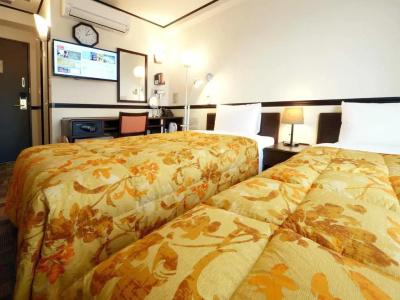 Toyoko Inn Airport - 3