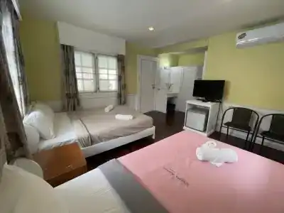 Utopia Resort - 40