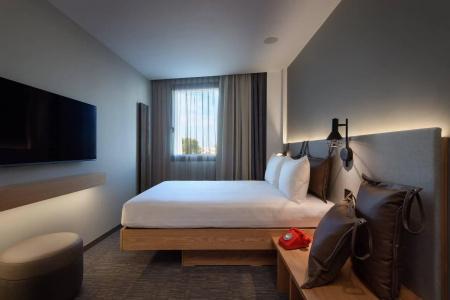 Moxy Lisbon City - 2