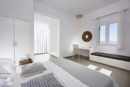 Santa Maria Luxury Suites & Spa - 4