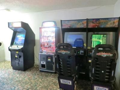 Monumental Movieland - 12