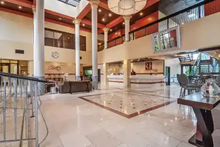 Regency Miami Airport - 1