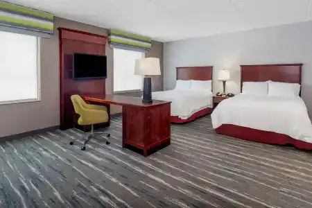 Hampton Inn & Suites Minneapolis St. Paul Airport - Mall of America - 34