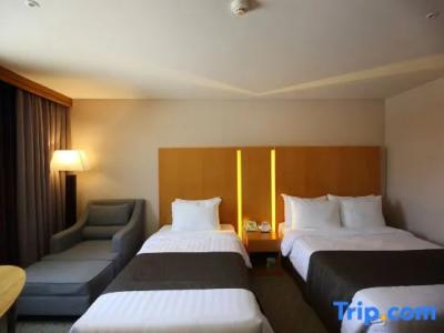 Ramada by Wyndham Songdo - 54