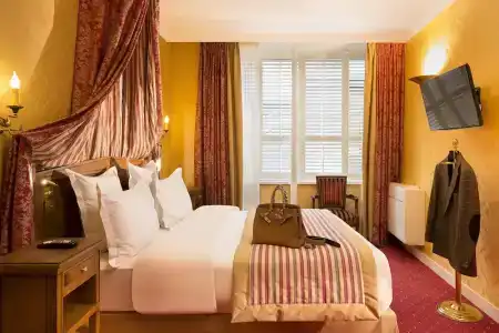 Hôtel de Varenne - 72