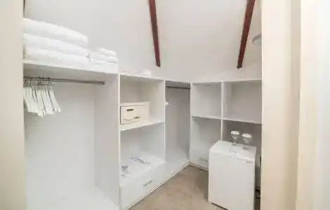 Yalicapkini Boutique - 1