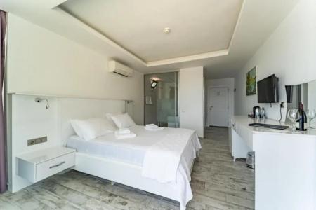 Greenbeach - 102