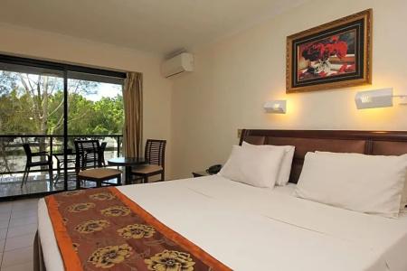Novena Palms - 57
