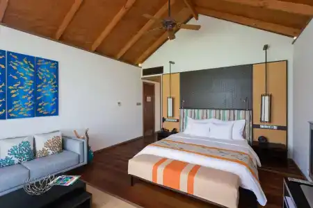 Meeru Island Resort & Spa - 1