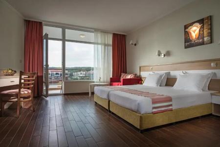Miramar - Half Board - 31