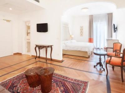 Universal Terme - 51
