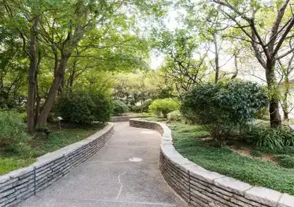 Toshi Center - 35