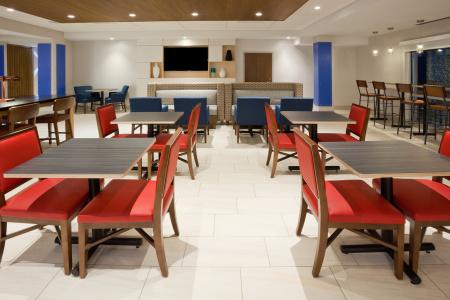 Holiday Inn Express and Suites Downtown, an IHG - 29