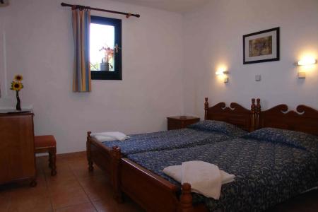 Summerland & Bungalows - 3