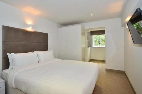 So Arch Aparthotel - 3
