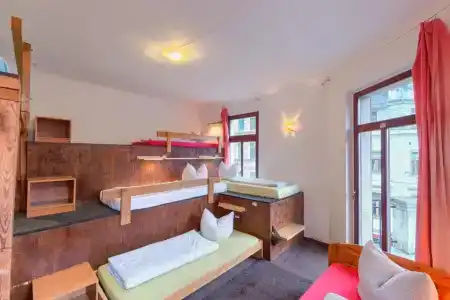 Hostel Lollis Homestay Dresden - 36