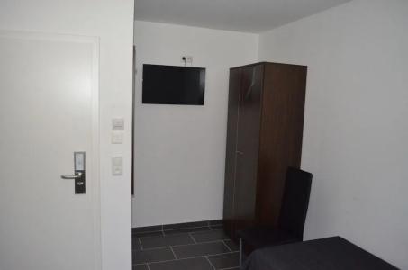 Zwei Raben Pension - 9