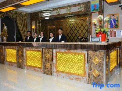 Diamond Lake, Spa, Ktv & Disco Bar - 8