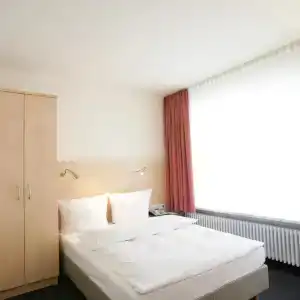 Senator München - 23
