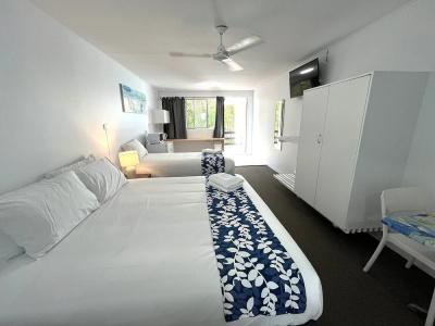 Browns at Broadbeach - 27