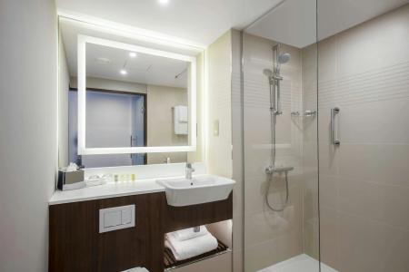 Courtyard by Marriott Edinburgh West - 7