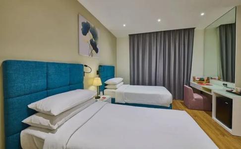 Ramada and Suites by Wyndham Dubai JBR - 38