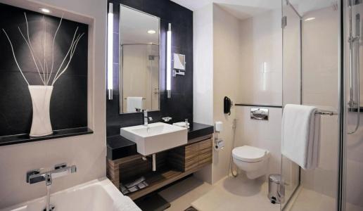 Pullman Dubai Jumeirah Lakes Towers - 11