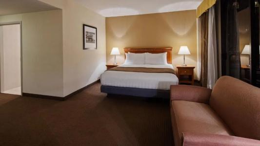 Best Western Plus Bayside Inn - 55