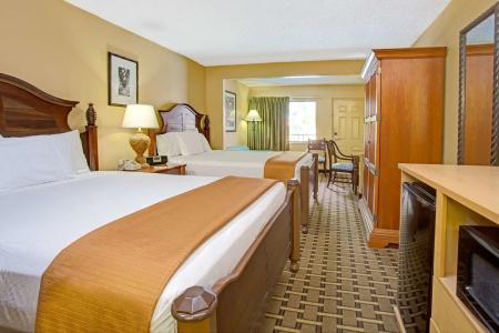 TraveSuites by Wyndham East Gate Orange - 2