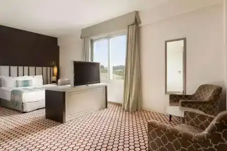 Ramada By Wyndham Soma - 25