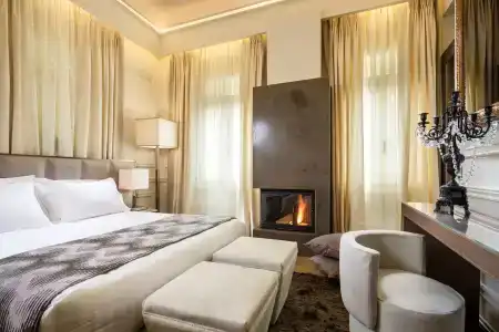3 Sixty & Suites - 37