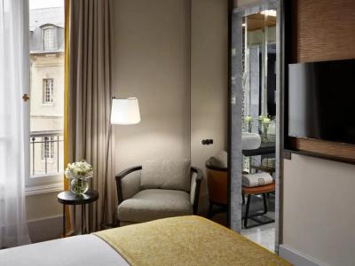 Montalembert - 52