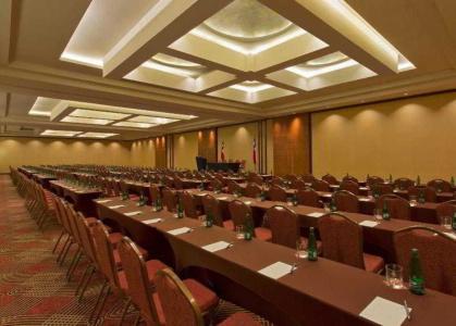 Sheraton & Convention Center - 25