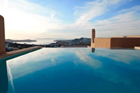 Voreina Gallery Suites - 64