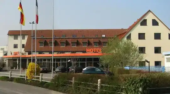 West An Der säChsischen Weinstrasse - 10