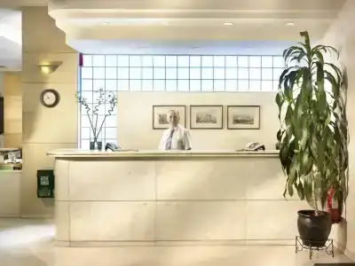 Jason Inn - 1
