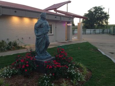 Romantic Inn & Suites - 14