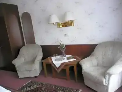 Olympia - 15