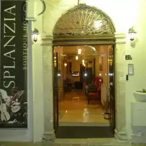 Splanzia Boutique - 0